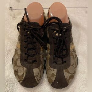 Coach Katelyn Signature 'C' Jacquard Fabric Fashion Sneakers Shoes Sz 7.5 M VGC